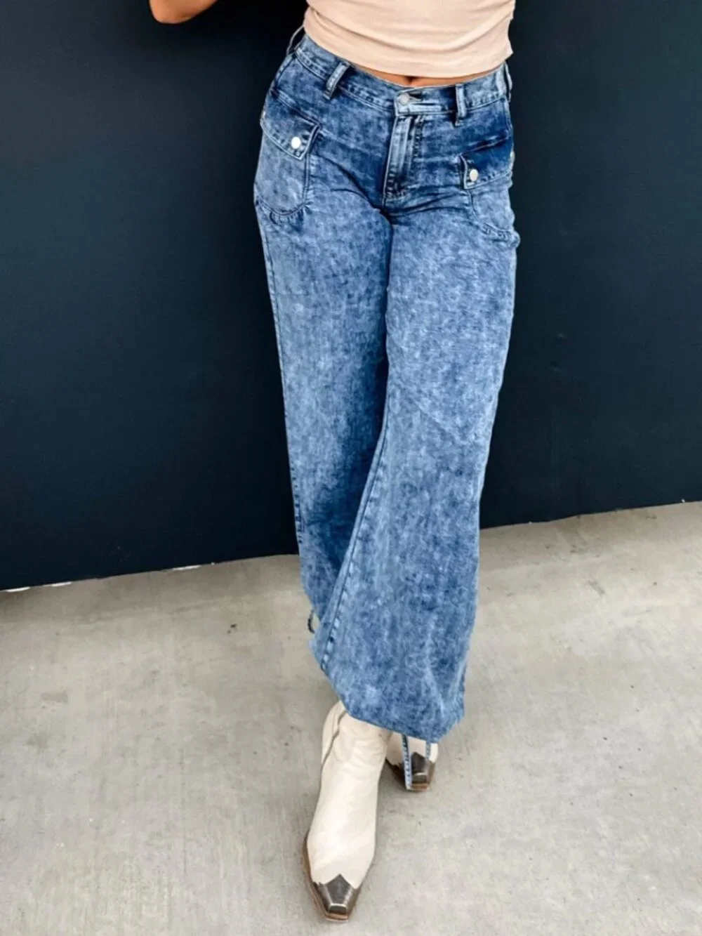 NWT - Blakely Charlie Cinch Hem Wide Leg Jeans Acid Wash Blue Size Large
